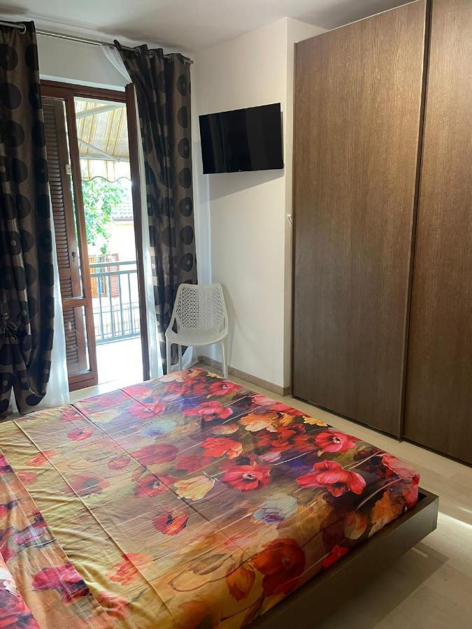 Casa Vacanze Collina Del Lago Pastrengo Bagian luar foto
