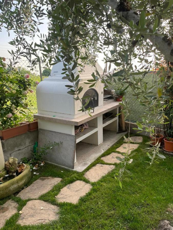 Casa Vacanze Collina Del Lago Pastrengo Bagian luar foto